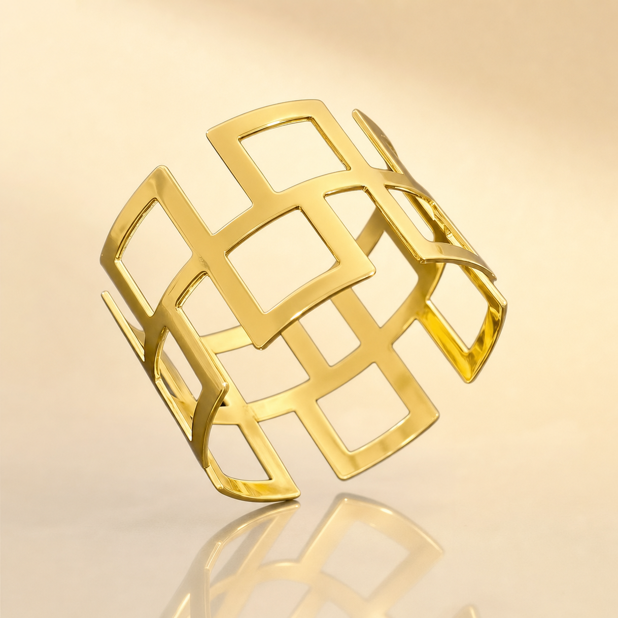Ornate gold geometric lattice-work cuff napkin ring